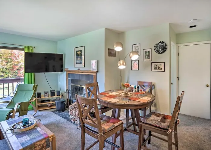 Comfortable Dover Apartment: Walk To Mt Snow!